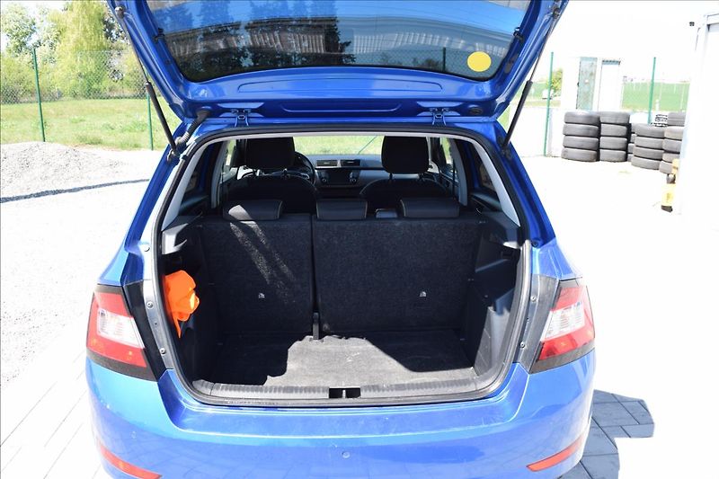 Škoda Fabia 1,0 MPI 55KW VÝHŘEV ALU LPG - fotka 25 z 52