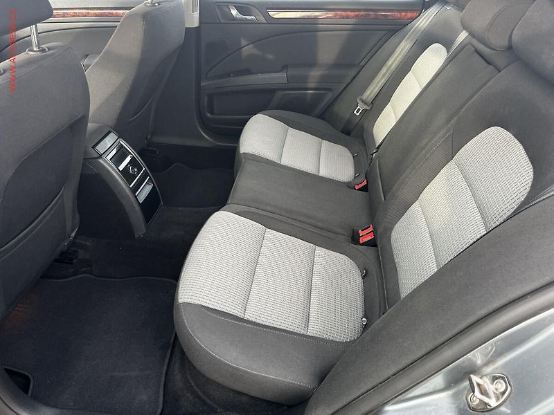 Škoda Superb (2010) 2.0 TDi, STK3/28 - fotka 10 z 16