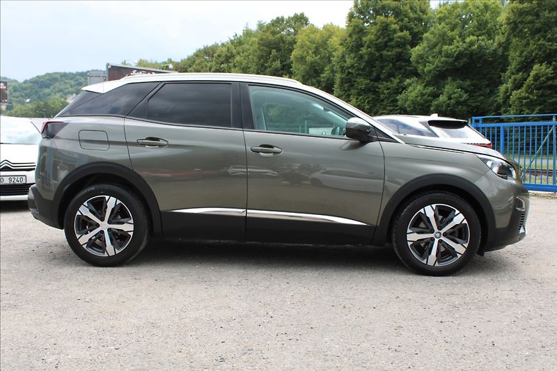 Peugeot 3008 1,2 i 96kW  1.MAJ,ČR,ALLURE - fotka 4 z 35