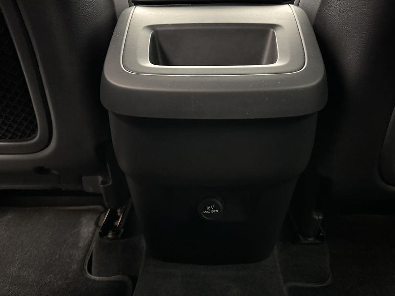 Volvo XC90 D5 AWD INSCRIPTION AUT CZ - fotka 19 z 36