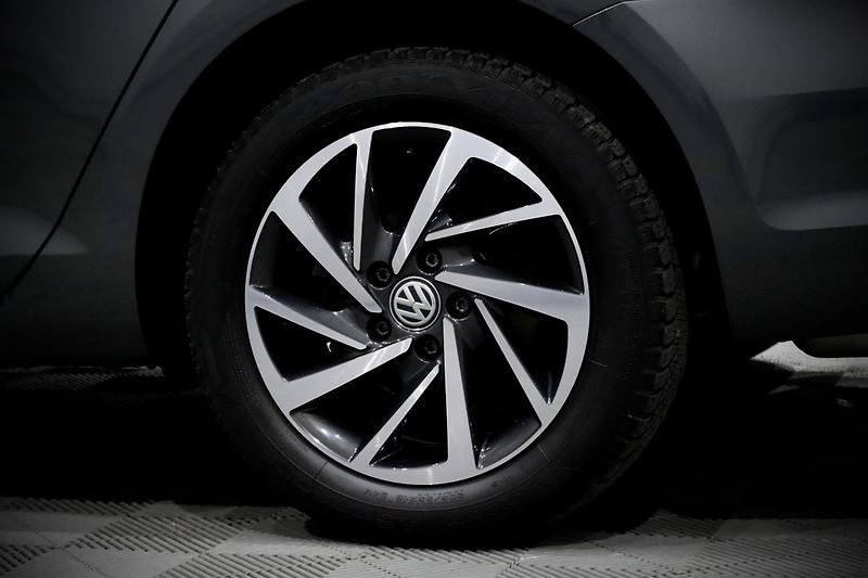 Volkswagen Golf 7 FL Variant 1.4 TSI 92 kW DSG - fotka 9 z 33