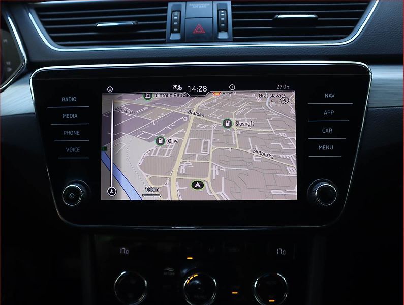 Škoda Superb (2020) 2.0 TDI - fotka 13 z 23