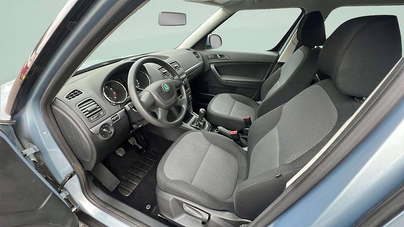 Škoda Yeti 1,2 TSI MT6 (77kW)/6008 - fotka 25 z 38
