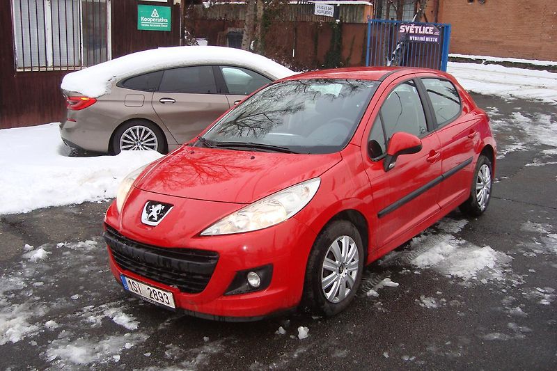 Peugeot 207 (2010) 1.4i, Zakoup.v ČR, Naj.70 Tis. - fotka 3 z 52