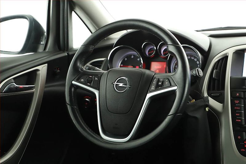 Opel Astra (2011) 2.0 CDTI, Serv.kniha, Navi - fotka 12 z 13