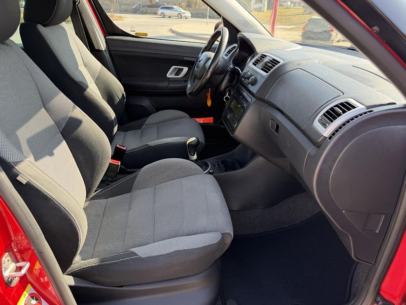 Škoda Roomster 1,4i 16V/63kW - KLIMA,ABS - fotka 37 z 59