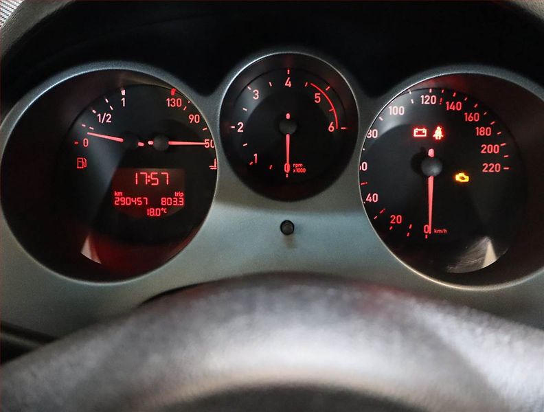 Seat Altea (2005) 1.9 TDI, po STK, Tažné - fotka 11 z 16