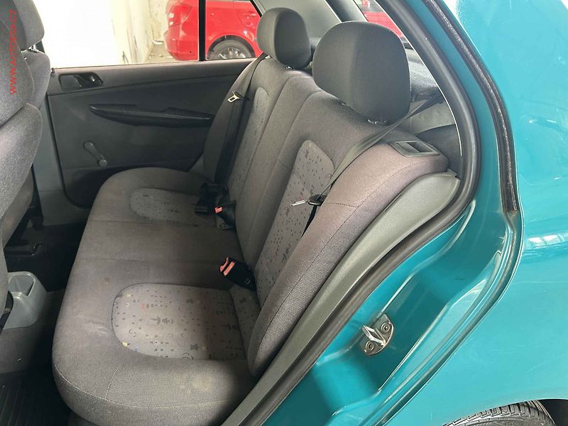 Škoda Fabia (2002) 1.4i, ČR, STK5/28 - fotka 10 z 12