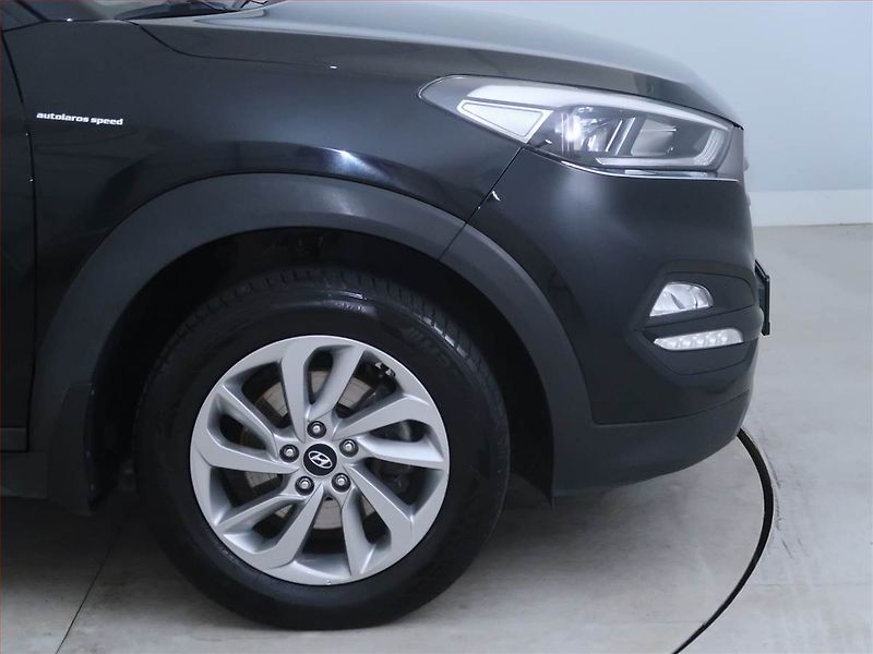 Hyundai Tucson (2016) 1.7 CRDi, Serv.kniha, Navi - fotka 15 z 20