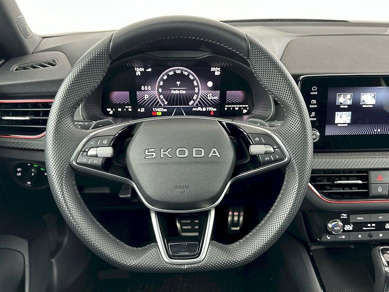 Škoda Kamiq (2025) DSG 1.5TSI 110kW Monte Carlo - fotka 9 z 33