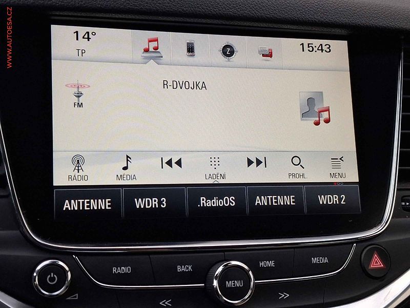 Opel Astra (2015) 1.4T, Innovation, LED, navi - fotka 16 z 19