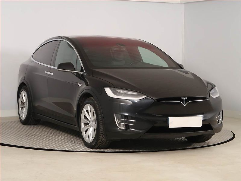 Tesla Model X (2016) 90D, SoH 84% - fotka 1 z 29