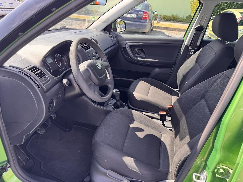 Škoda Fabia II 1.2 TSi,2012 Family, kombi - fotka 10 z 24