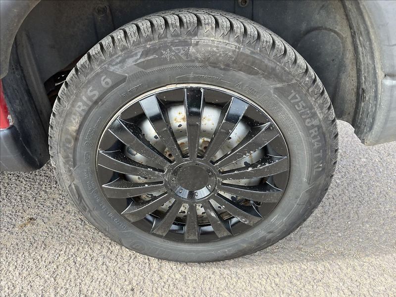 Citroën Berlingo 1,4 i TAŽNÉ STK 2/27 - fotka 25 z 31