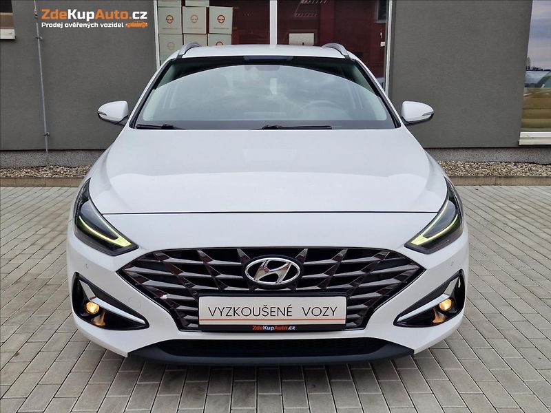 Hyundai i30 1.0 T-GDI Comfort,ČR,1.Maj. - fotka 4 z 49