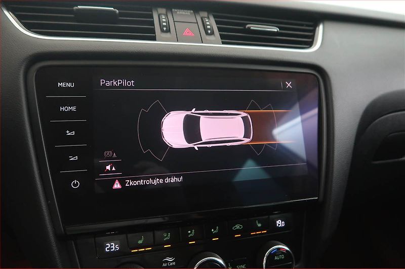 Škoda Octavia (2019) Style 2.0 TDI, Automat, Navi - fotka 16 z 17
