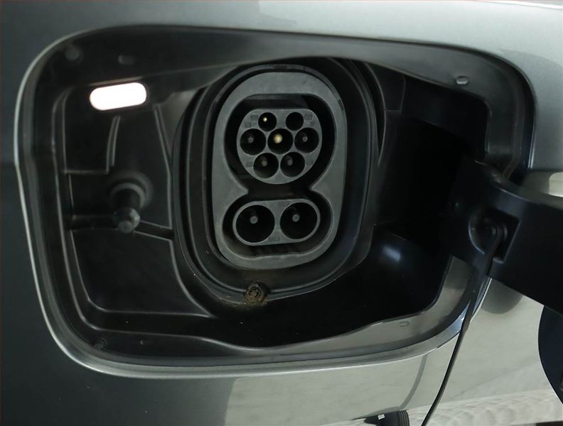 Škoda Enyaq (2022) iV 60 (62 kWh), SoH 91% - fotka 17 z 18