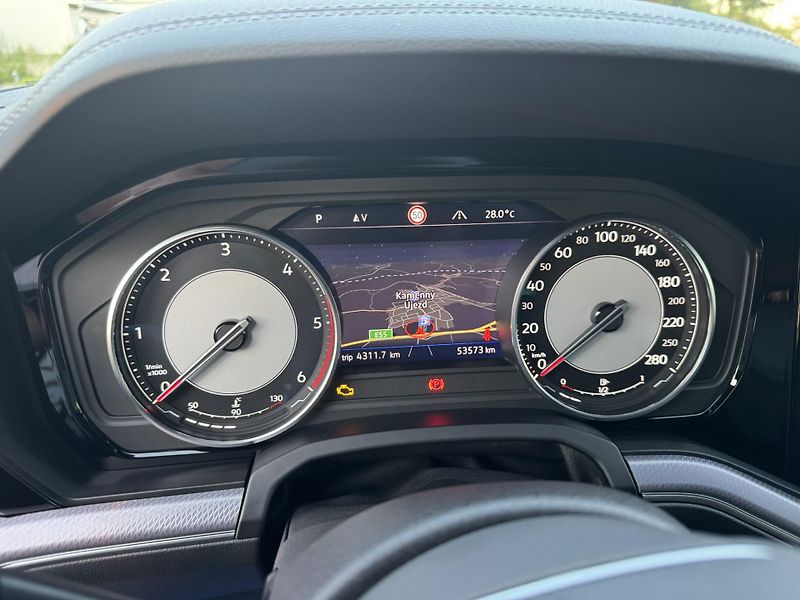 Volkswagen Touareg (2022) VW Touareg R-Line 210 kW | ČR  - fotka 14 z 18