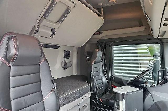 Scania (2023) S770V8 6x4 tahač EURO 6 - fotka 12 z 26