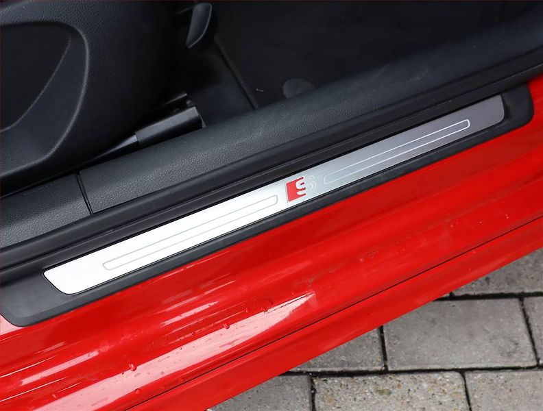 Audi A3 (2018) S-Line 1.5 TFSI, Serv.kniha - fotka 19 z 19