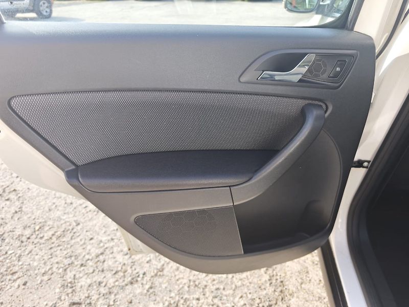 Škoda Yeti 2.0TDi KLIMA/1.MAJ/BEZ KOROZE - fotka 11 z 21
