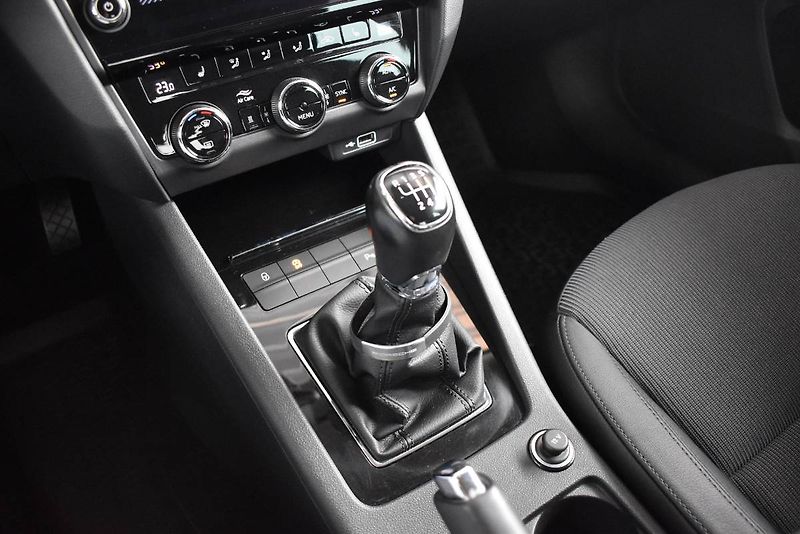 Škoda Octavia (2018) 2.0TDI 110kW, LED, nez. topení - fotka 24 z 25