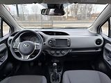 Toyota Yaris 1.5i 82 kW navi. serviska - náhled 8