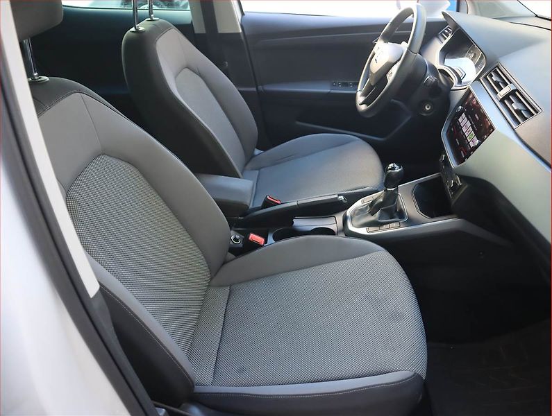 Seat Arona (2019) 1.0 TSI, Serv.kniha, Navi - fotka 9 z 19