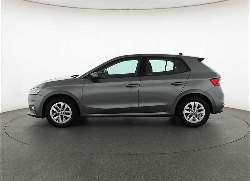Škoda Fabia (2023) Ambition 1.0 TSI, Serv.kniha - fotka 3 z 19