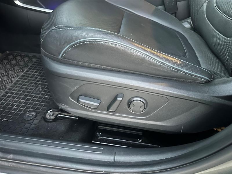 Hyundai Tucson 1,6 D HP 4WD DCT MHEV STY PR C - fotka 20 z 31