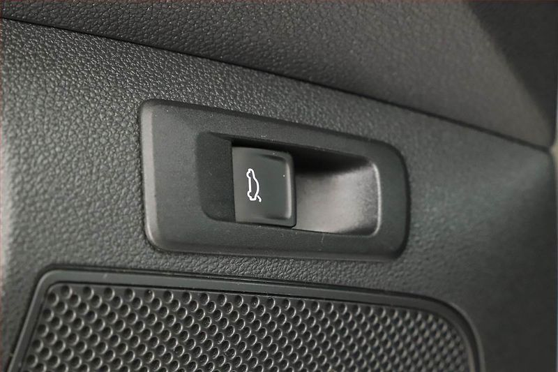 Škoda Karoq (2022) 2.0 TDI - fotka 10 z 20