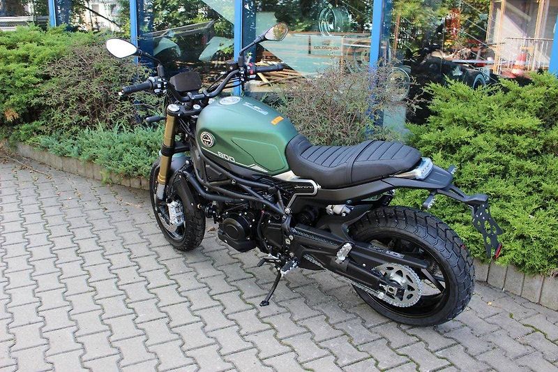 Benelli Leoncino 800 (2024) 2024 NYNÍ AKCE  POZOR - fotka 2 z 6