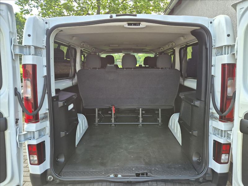 Renault Trafic 1,6 DCI 9 Míst L2 Long 2xKlima - fotka 14 z 26