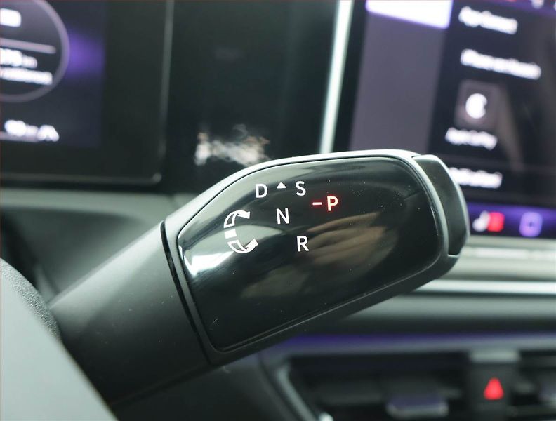 Volkswagen Tiguan (2025) Life 1.5 eTSI - fotka 13 z 16