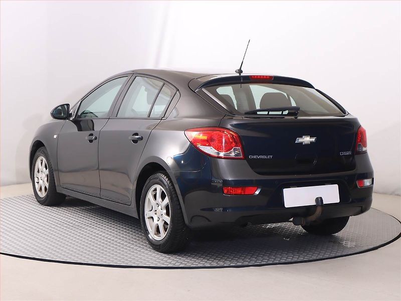 Chevrolet Cruze (2012) 2.0 VCDi, Automat, Serv.kniha - fotka 4 z 17