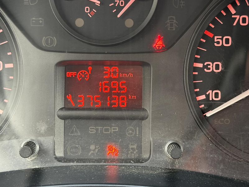 Citroën Berlingo 1.6 HDI 68 kW - fotka 10 z 15