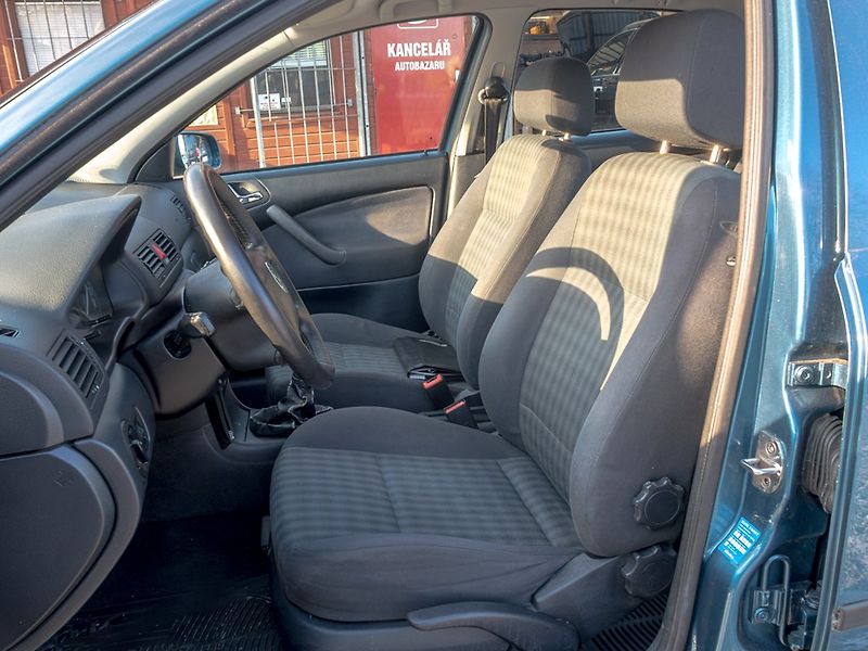 Škoda Octavia (2003) 1.6MPI 75KW – PO ROZVODECH - fotka 11 z 35