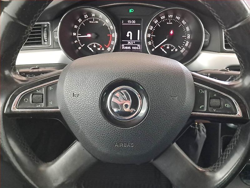 Škoda Superb (2014) Ambition 2.0 TDI, Serv.kniha - fotka 26 z 27