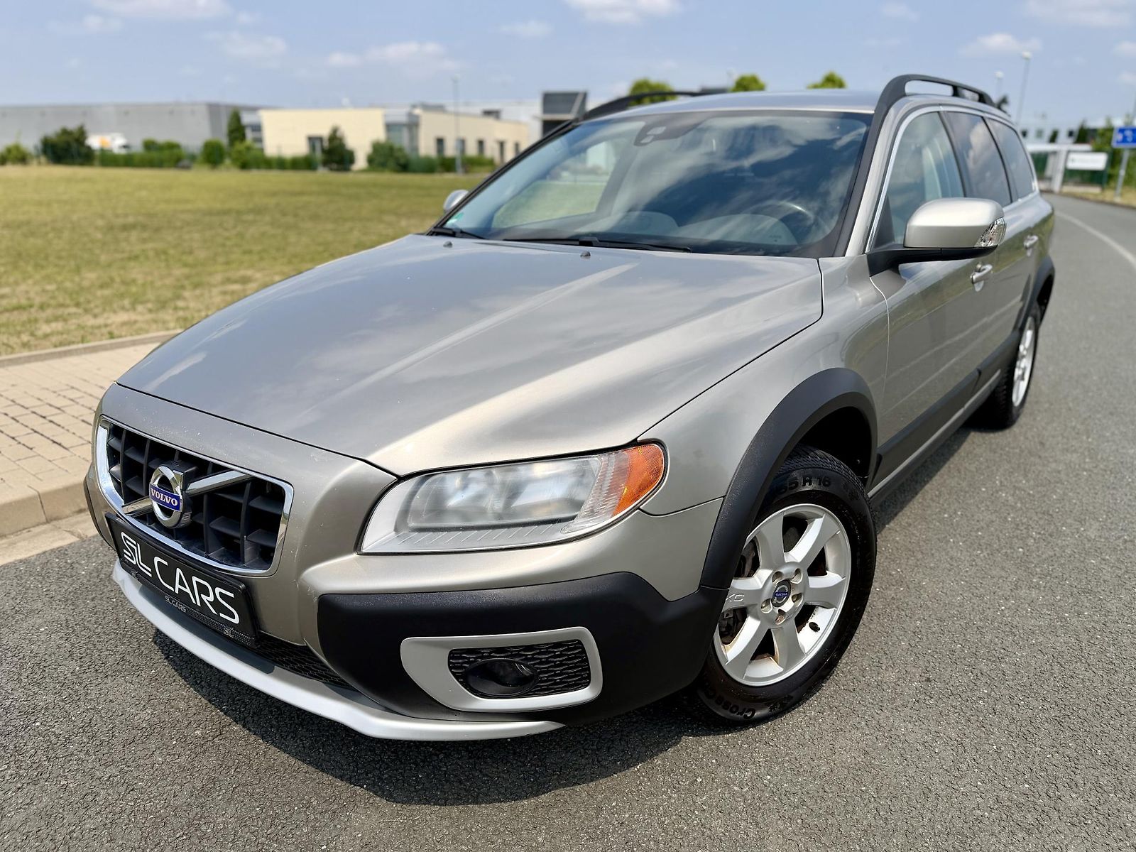 Volvo XC70 2.4 D4 4X4 MANUAL SERVISKA