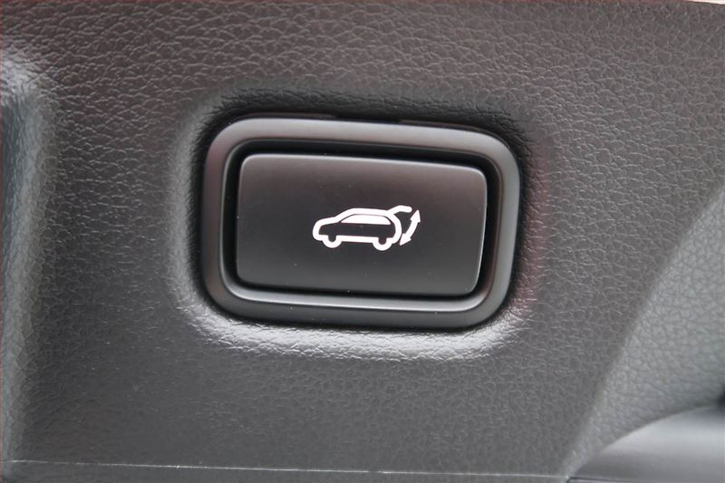 Volkswagen Tayron (2025) 1.5 eTSI - fotka 23 z 27