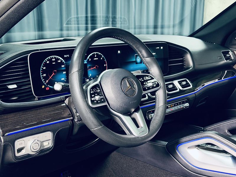 Mercedes-Benz GLE (2021) 400d*AMG*COUPE* - fotka 16 z 38