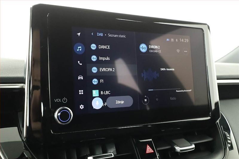 Toyota Corolla (2022) 1.8 Hybrid - fotka 9 z 20