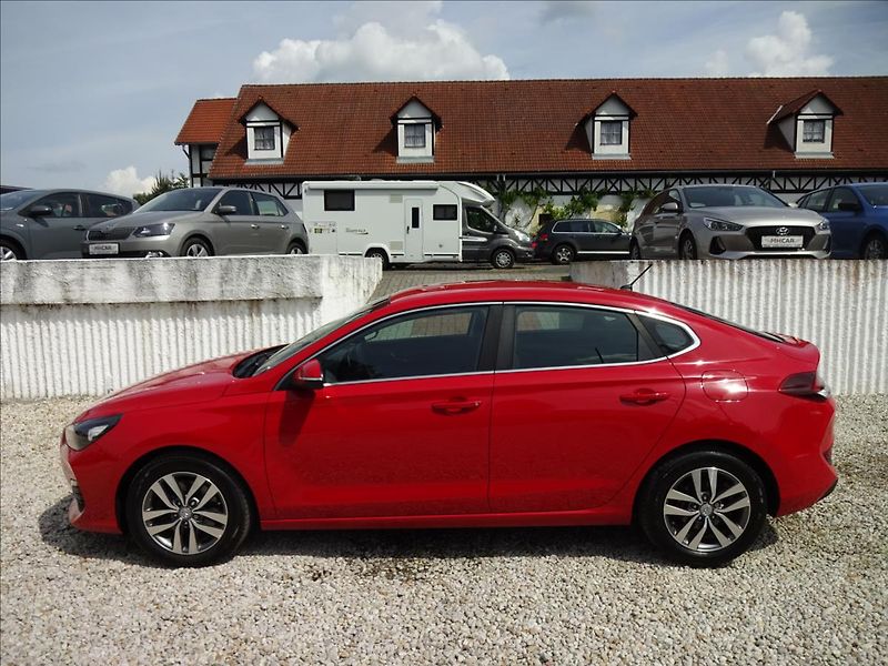 Hyundai i30 1,4 T-GDi 103 kW Fastback - fotka 4 z 55