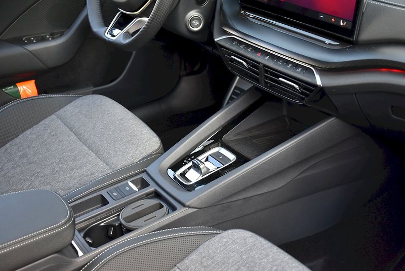 Škoda Octavia (2026) Combi Sportline 1,5 TSI m-HEV - fotka 36 z 44
