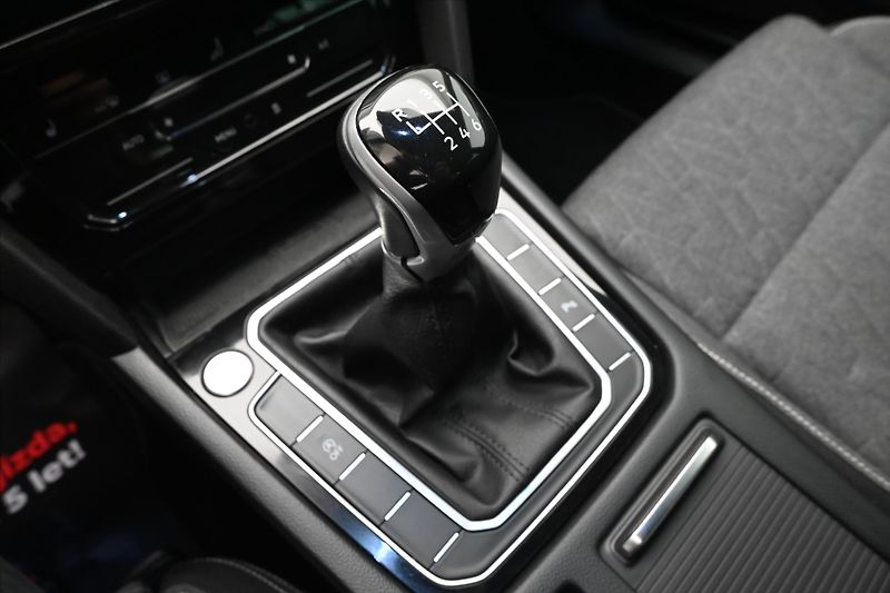 Volkswagen Passat 2,0 TDI 110 KW Business Záruka - fotka 23 z 31