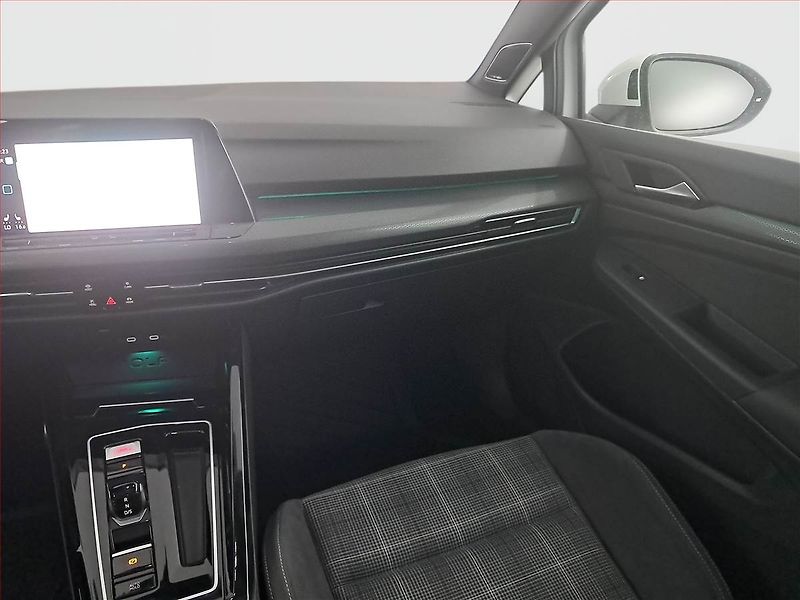 Volkswagen Golf (2024) 2.0 TDI GTD - fotka 8 z 21