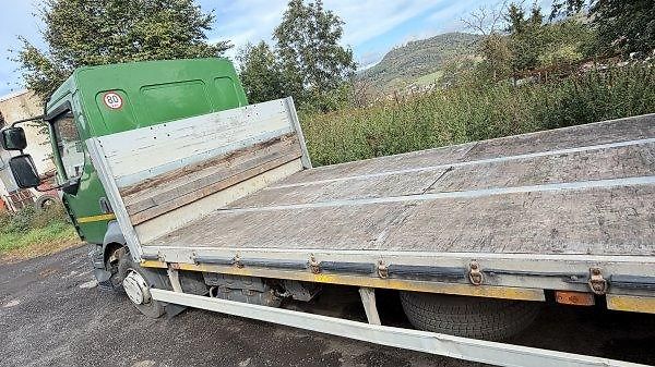 Renault Ostatní (2016) 12t plato 8.8m Eur6 automat  - fotka 6 z 10