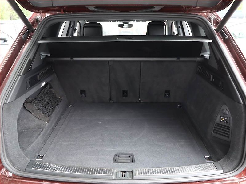 Volkswagen Touareg (2020) R-Line 3.0 TDI - fotka 12 z 23