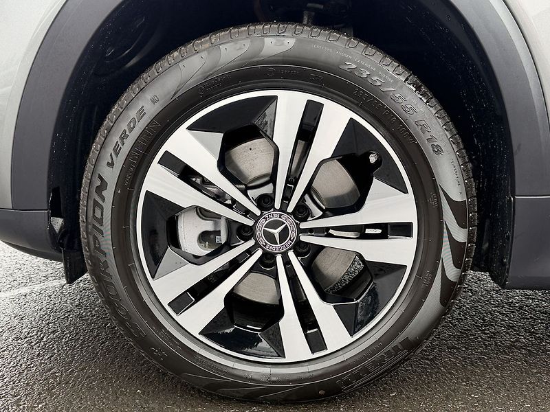 Mercedes-Benz GLB 200 d 4MATIC Progressive E - fotka 26 z 34