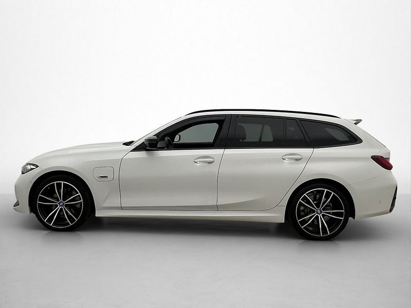 BMW Řada 3 330e xDrive M-Sport Kam ACC Ta - fotka 4 z 36